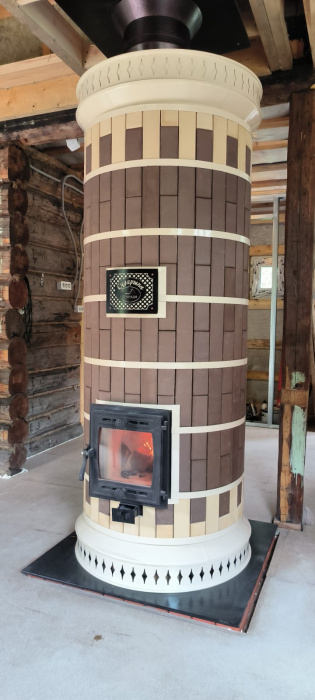 Печь отопительная "СУДАРЫНЯ" в кирпичной облицовке Керма-Лето