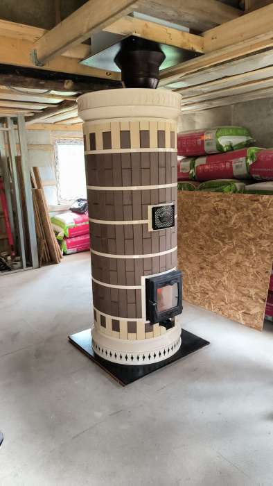 Печь отопительная "СУДАРЫНЯ" в кирпичной облицовке Керма-Лето