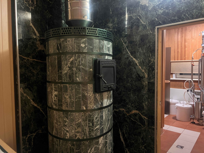 Печь банная с обращенным пламенем "ОБРАЩЕНКА-КДМ" в змеевике