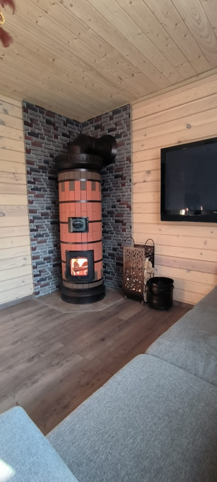 Печь отопительная "ЛАДУШКА" в кирпичной облицовке Керма