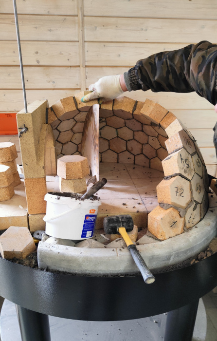 Печь помпейская "ПОМПЕЙКА-800" с подставкой