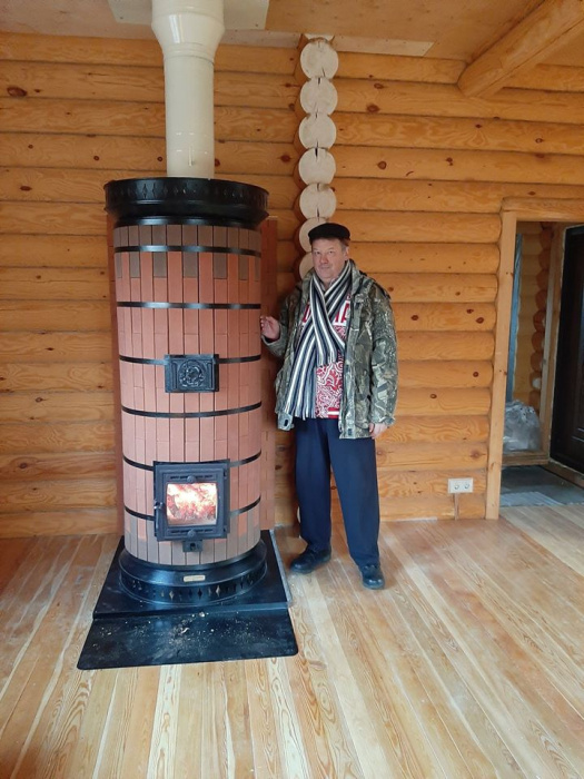 Печь отопительная "СУДАРЫНЯ" в кирпичной облицовке